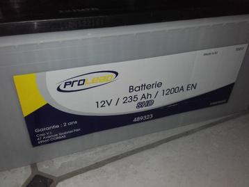 Batterie 12V 235Ah