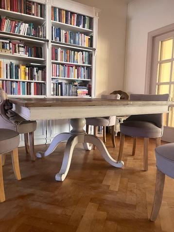 Riviera Maison Eettafel + Stoelen  (Gereserveerd) beschikbaar voor biedingen