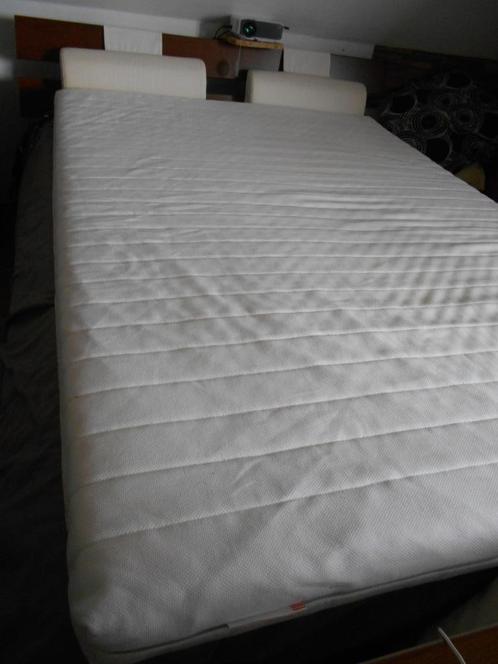 Ikea -matras MALFORS 1m40, Huis en Inrichting, Slaapkamer | Matrassen en Bedbodems, Zo goed als nieuw, Matras, 140 cm, Twijfelaar