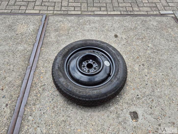 Nissan Qashqai / X-trail / Renault Kadjar thuiskomer €75, Auto-onderdelen, Banden en Velgen, Banden en Velgen, Personenwagen, Gebruikt