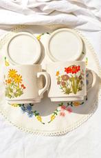 RARES🌻 mugs vintage à fleurs sauvages 🌻, Maison & Meubles, Cuisine | Vaisselle, Tasse(s) et/ou soucoupe(s), Autres styles, Utilisé