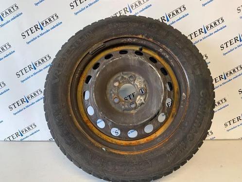 Velg + Band van een Mercedes Vito, Auto-onderdelen, Banden en Velgen, Personenwagen, Gebruikt, 3 maanden garantie, Ophalen of Verzenden