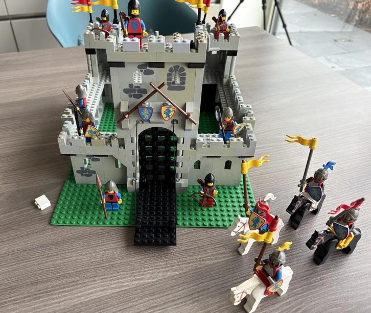 Lego 6080 vintage King's Castle( Lion Knights)met plannetje, Kinderen en Baby's, Speelgoed | Duplo en Lego, Gebruikt, Lego, Complete set