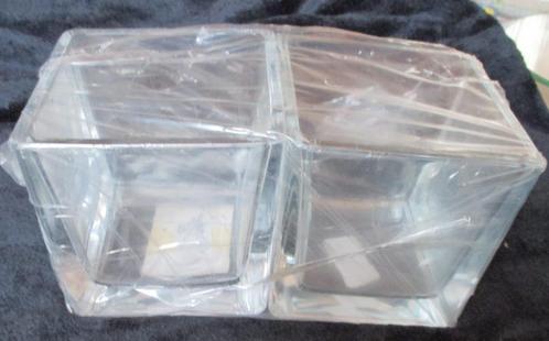 2 glazen kubusjes , décoratief , nieuwe staat, Huis en Inrichting, Woonaccessoires | Overige, Nieuw, Ophalen of Verzenden
