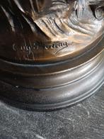 Bronze beeld, Enlèvement