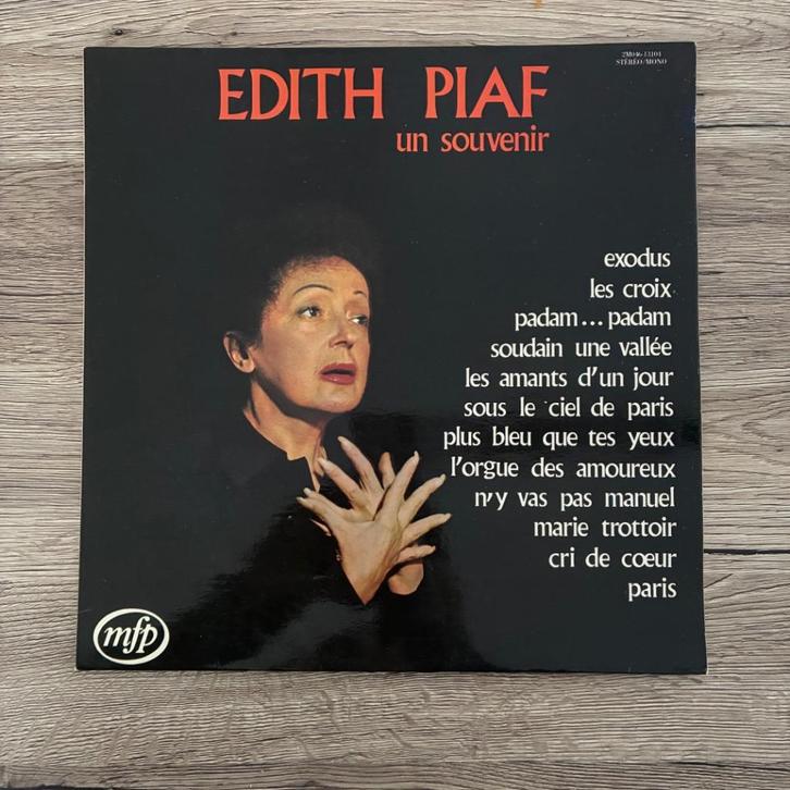 EDITH PIAFF - UN SOUVENIR, Cd's en Dvd's, Vinyl | Pop, Zo goed als nieuw, 1960 tot 1980, Overige formaten, Ophalen of Verzenden