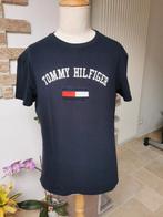 Donker blauwe heren t-shirt van Tommy Hilfiger, Kleding | Heren, T-shirts, Gedragen, Ophalen of Verzenden