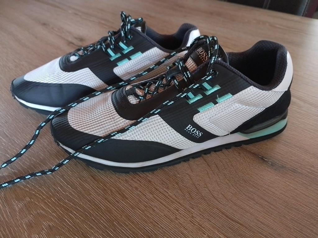 Chaussures de sport Hugo Boss 43 (État neuf), Vêtements | Hommes, Chaussures, Comme neuf, Chaussures de sport, Enlèvement