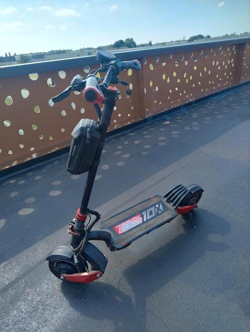 ZERO 10X, Fietsen en Brommers, Steps, Zo goed als nieuw, Elektrische step (E-scooter), Ophalen