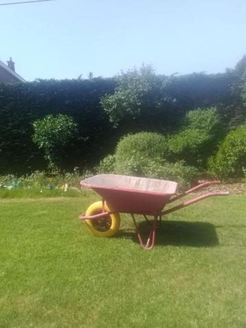 Grote kruiwagen ( vol wiel ), Ophalen