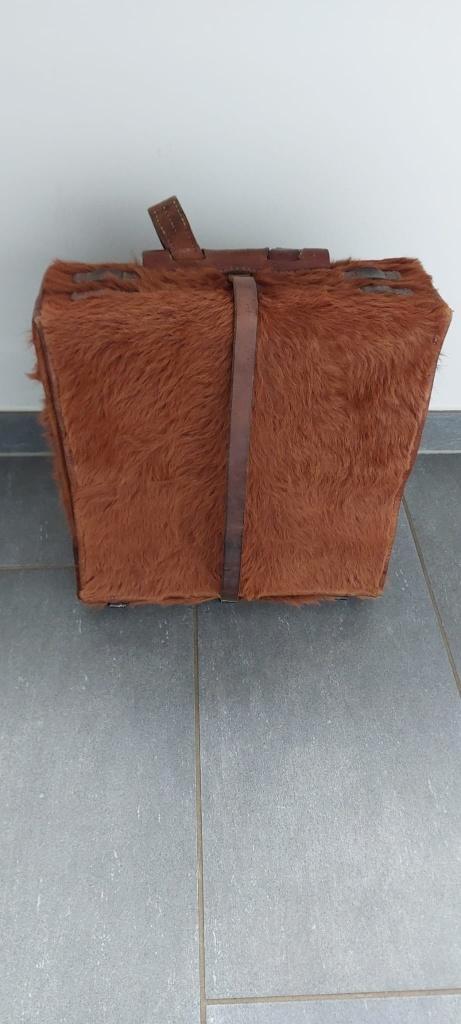 Sac a dos en peau de vache - Armée Suisse 1943, Collections, Objets militaires | Seconde Guerre mondiale, Armée de terre, Enlèvement