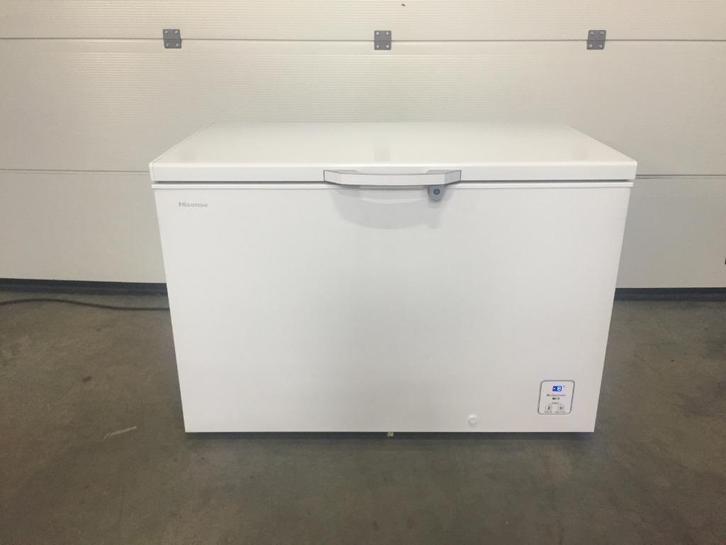 (116) Recente diepvrieskoffer Hisense is als nieuw, Elektronische apparatuur, Vriezers en Diepvrieskisten, Zo goed als nieuw, Ophalen