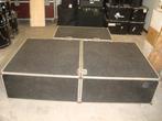 Gebruikt: Podium/flightcase geschikt voor drums of anders, Ophalen, Gebruikt
