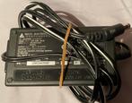 Adaptor, oplader  12V  1A, Ophalen of Verzenden, Zo goed als nieuw