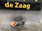 Motorkap Scharnier van een Nissan Micra, Ophalen of Verzenden, 3 maanden garantie, Gebruikt, Nissan