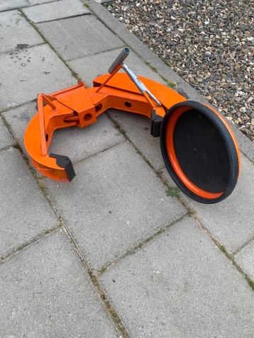 wielklem nemesis beschikbaar voor biedingen