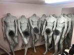 Lot de mannequins, Enlèvement