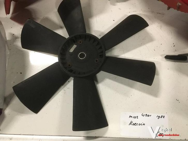 Mercedes W201  M102 1982 Koelvin, Auto-onderdelen, Motor en Toebehoren, Gebruikt, Ophalen of Verzenden