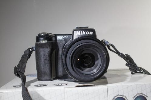 pour collection nikon e5700 couter 1490€, Audio, Tv en Foto, Fotocamera's Digitaal, Compact, Nikon, 8 keer of meer, Ophalen of Verzenden