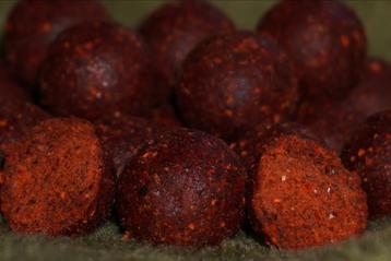 Red Forest Fruit 20mm boilies