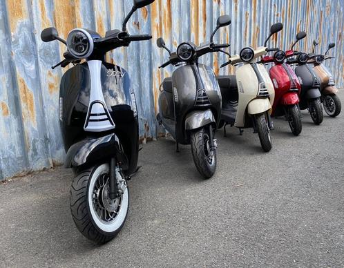 Tout nouveau scooter Fly disponible en classe A ou B, Vélos & Vélomoteurs, Scooters | Vespa, Neuf, Enlèvement ou Envoi