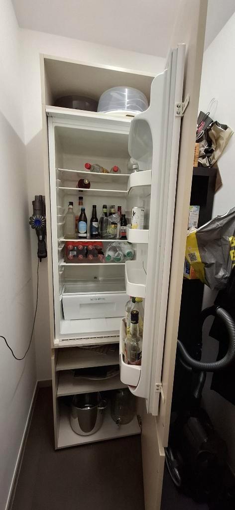 Meuble de cuisine avec frigo encastré Zanussi, Maison & Meubles, Cuisine | Éléments de cuisine, Utilisé, Crème, Enlèvement