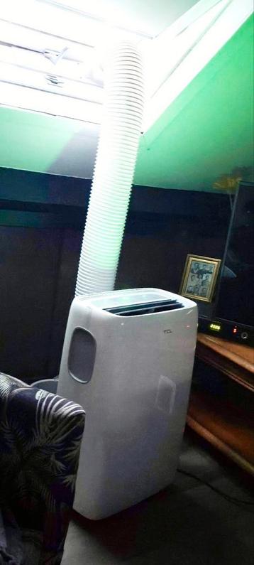 Mobiele airco splinter nieuw.  beschikbaar voor biedingen