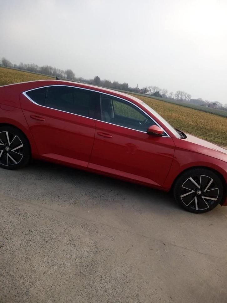 Superb Iv plug in hybride, Auto's, Skoda, Particulier, Superb, ABS, Achteruitrijcamera, Adaptieve lichten, Adaptive Cruise Control