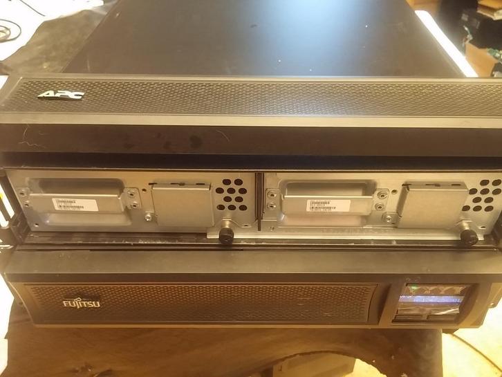 APC EBP SMX120RMBP2U, 120V batterij, 20 nieuwe batterijen, Computers en Software, Noodvoedingen (UPS), Zo goed als nieuw, Ophalen of Verzenden
