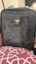 Guess milano unisex schoudertas black, Computers en Software, Laptoptassen, Ophalen of Verzenden, Gebruikt, Schoudertas