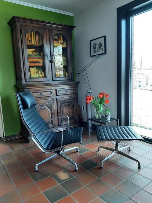 Vitrinekast - boekenkast van EBENO uit Willebroek, Huis en Inrichting, Kasten | Vitrinekasten, Zo goed als nieuw, 200 cm of meer
