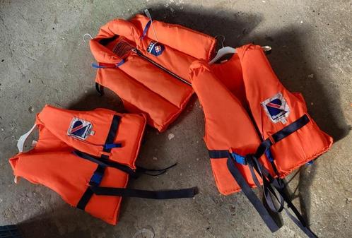 3stuks Regatta 60-70kg (2x) en Besto 60-80kg (1x), Watersport en Boten, Watersportkleding, Gebruikt, Reddingsvest of Zwemvest