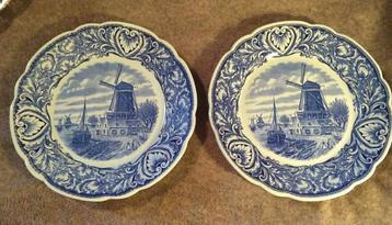 Royal Sphinx Delfts bord met molen beschikbaar voor biedingen