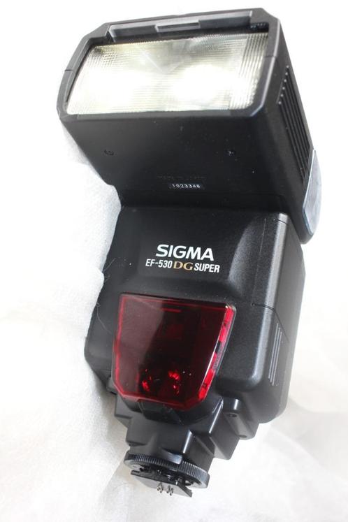 Sigma EF 530 DG Super II Flash pour Canon EOS E-TTL, TV, Hi-fi & Vidéo, Photo | Flash, Comme neuf, Sigma, Inclinable, Enlèvement ou Envoi