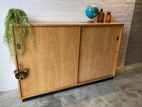 Vintage Mid-century (XL) schoolkast,schuifdeurkast,dressoir, Huis en Inrichting, Kasten | Overige, Gebruikt, Ophalen of Verzenden