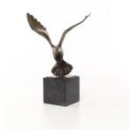 Sculpture en bronze de luxe, oiseau, colombe en vol, LIVRAI, Antiquités & Art, Envoi, Bronze