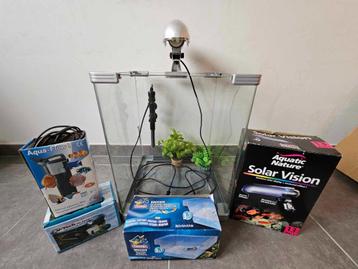 Aquarium met toebehoren (starters setup) beschikbaar voor biedingen