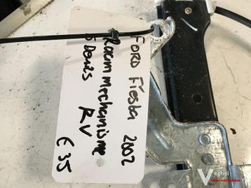 Ford Fiesta 5drs 2002  Raammechanisme Rechtsvoor beschikbaar voor biedingen