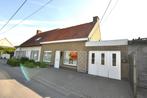 Kortemark : Landelijk gelegen woning met garage, 200 tot 500 m², 2 kamers, Tussenwoning, Kortemark