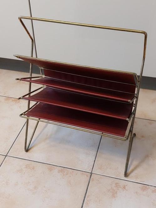 Vintage design krantenhouder dagbladrek Voss Germany, Huis en Inrichting, Woonaccessoires | Krantenbakken en Lectuurbakken, Gebruikt