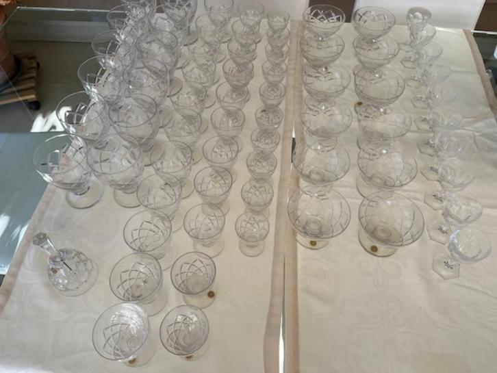 Set drinkglazen (+ coupes champagne) - retro - Cristal Bis, Verzamelen, Glas en Drinkglazen, Gebruikt, Overige typen, Ophalen