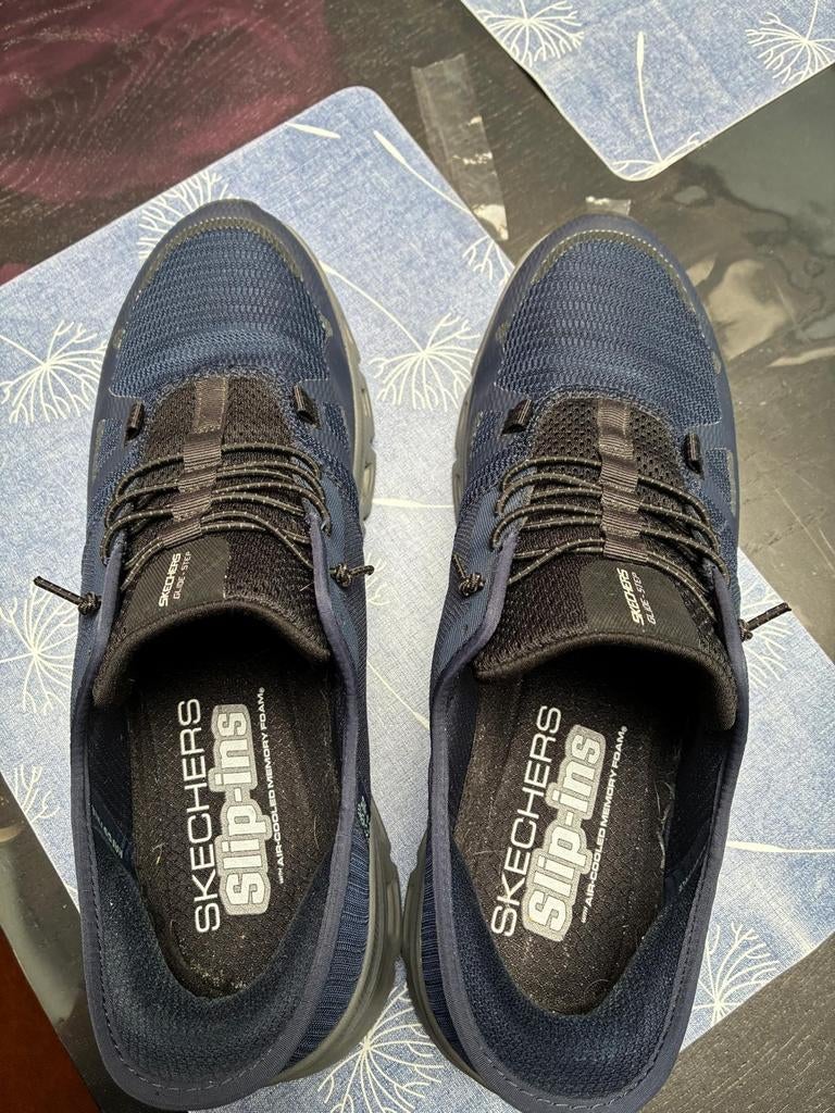 Sketchers slip in nieuw 45, Ophalen