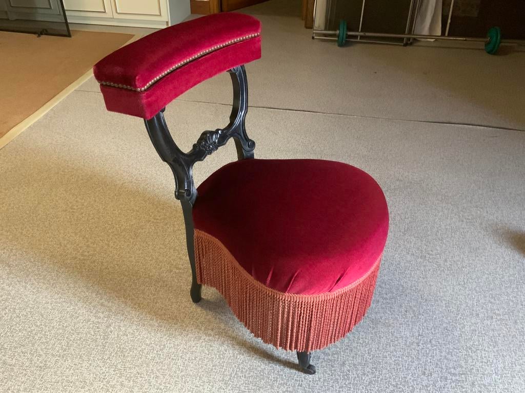 Antieke bidstoel, Enlèvement