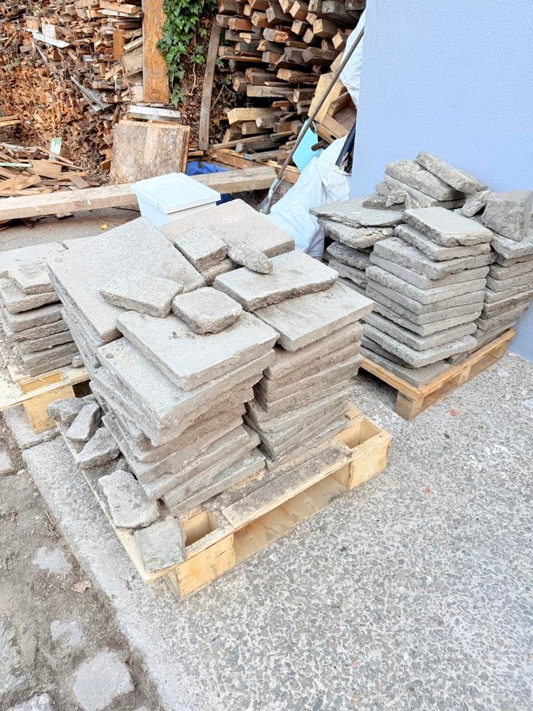 Gratis stenen 30x30 op te halen te Turnhout, Ophalen, Zo goed als nieuw