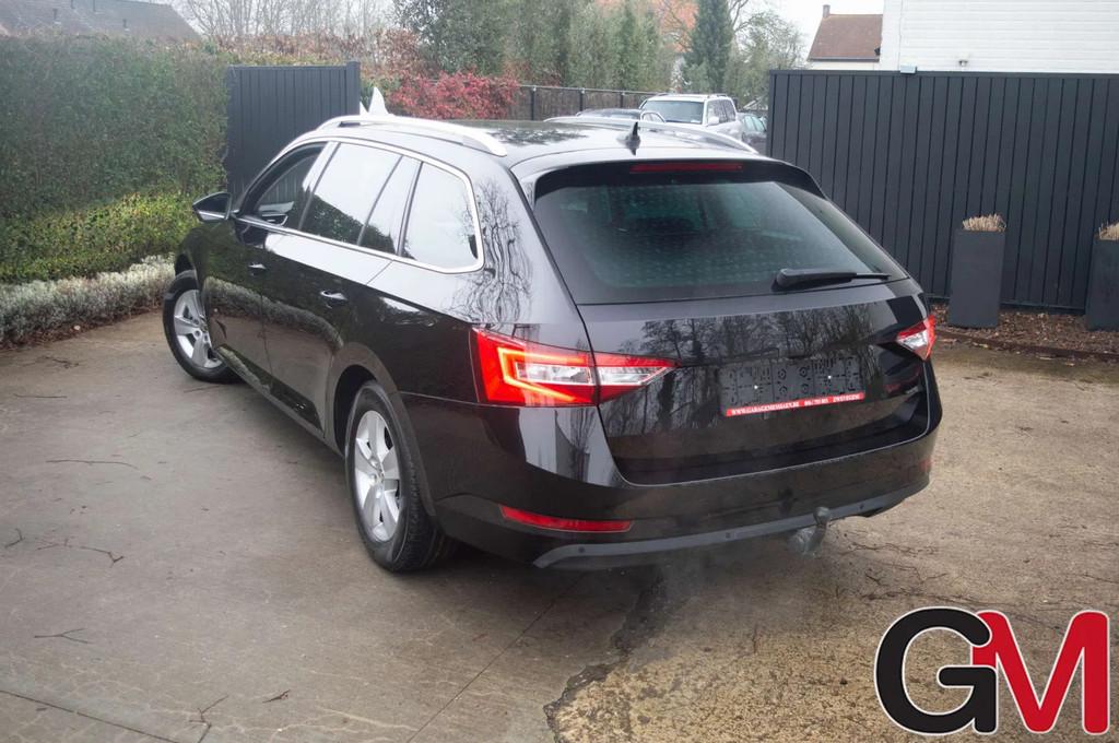 Skoda Superb Combi Superb 1.5 TSI ACT Ultimate DSG, Auto's, Skoda, Automaat, 4 cilinders, Zwart, Leder