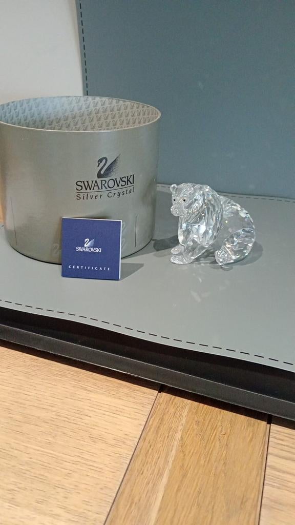 Swarovski Grizzly beer, Ophalen