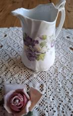 Frans brocante melkkannetje met paarse en witte klaprozen, Antiek en Kunst, Ophalen of Verzenden