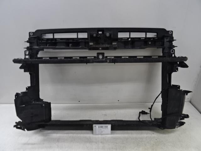 VOORFRONT Volkswagen Golf Sportsvan (AUVS) (01-2014/12-2021), Gebruikt, Volkswagen