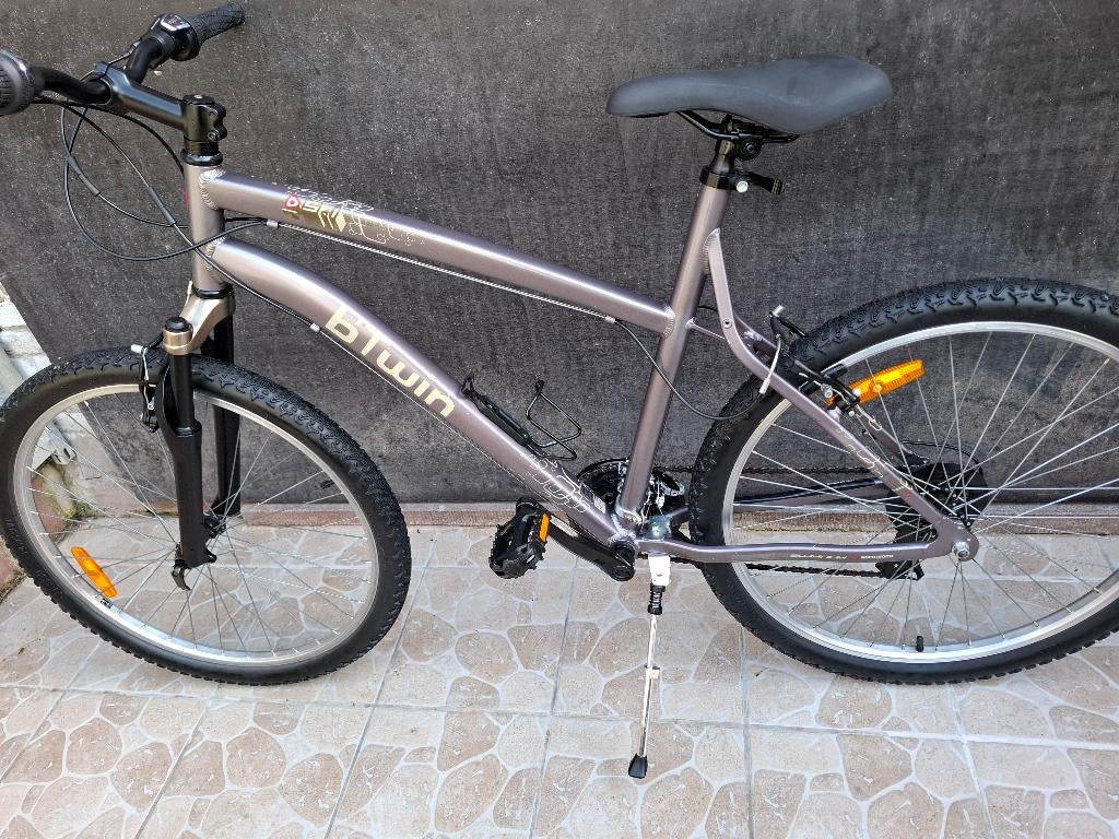 vtt bitwin rockrider 26p cadre L état neuf prêt a rouler, Vélos & Vélomoteurs, VTT semi-rigide, Enlèvement, Comme neuf