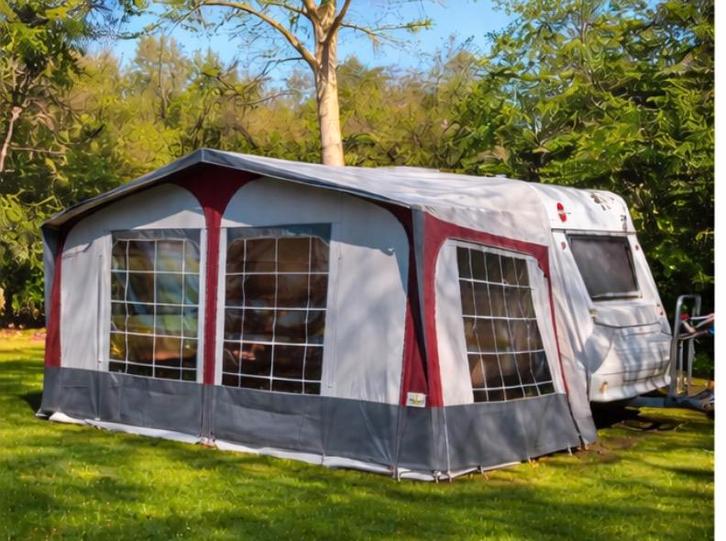 Caravan Bürstner 350S (750 kg), Caravans en Kamperen, Caravans, Particulier, Bürstner, Ophalen